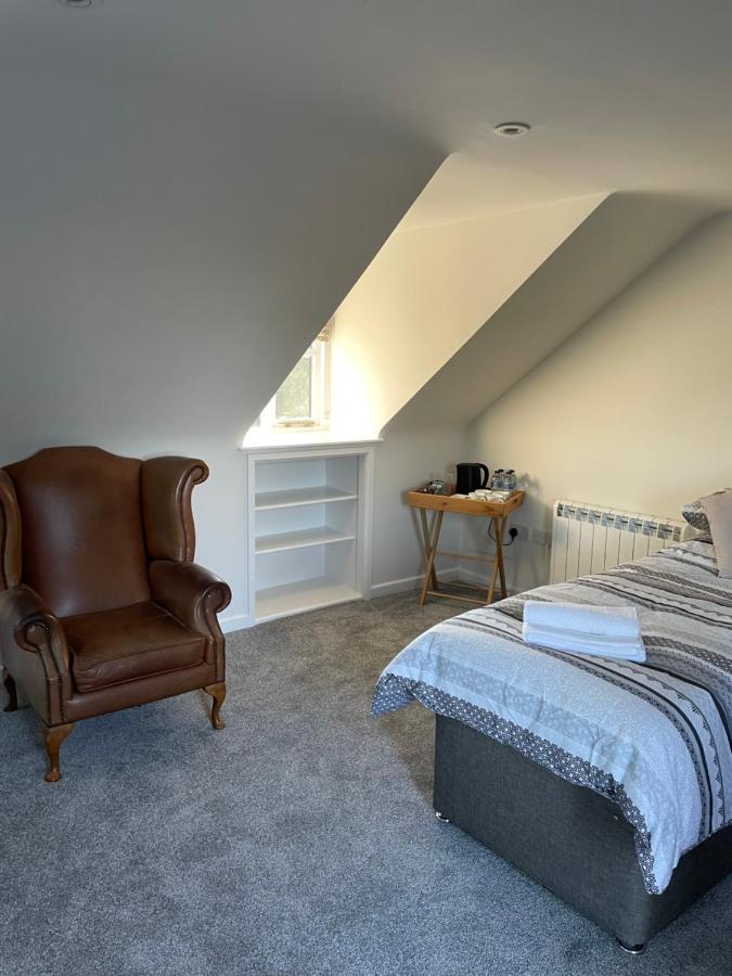 The New Wheel Inn Lymington Exteriér fotografie