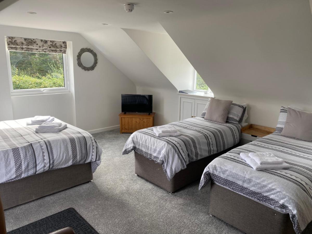 The New Wheel Inn Lymington Exteriér fotografie